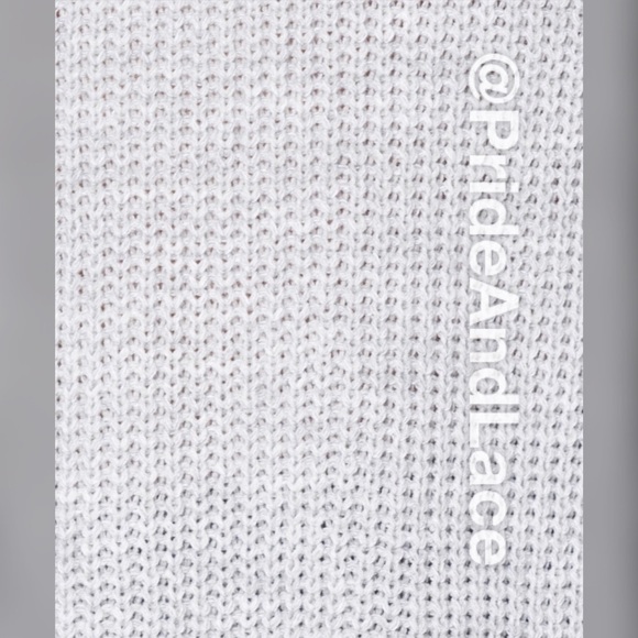 LAST 1️⃣ ❄️Grey V Neck Oversized Sweater❄️ - Picture 6 of 6